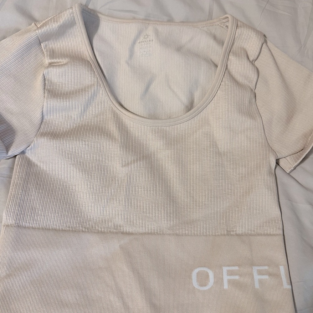 Cute cropped fitted top